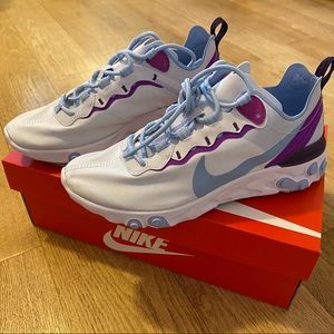 The Nike React Element 55 Women's Shoe Size 8